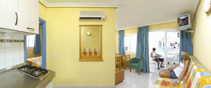 Apartamentos Mira Mola Figueretas Room photo